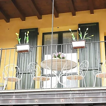 Bed & Breakfast Tulipano Crone